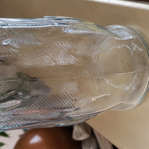 Clear Glass Embossed Vase - Picture 4 of 4